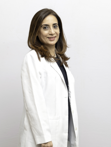 Dr Amyna Sultan